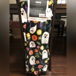 Envogue Floral Ghost Halloween Throw Blanket NWT